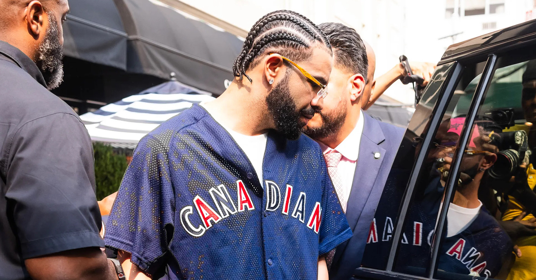 Young Super Fan Invites Drake in a Grand Way to Her Sweet 16 Party with ...